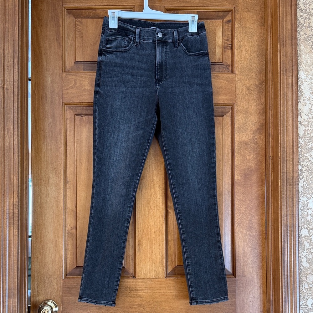 Express charcoal Women's Skinny high rise ultra hyper stretch Jeans size M